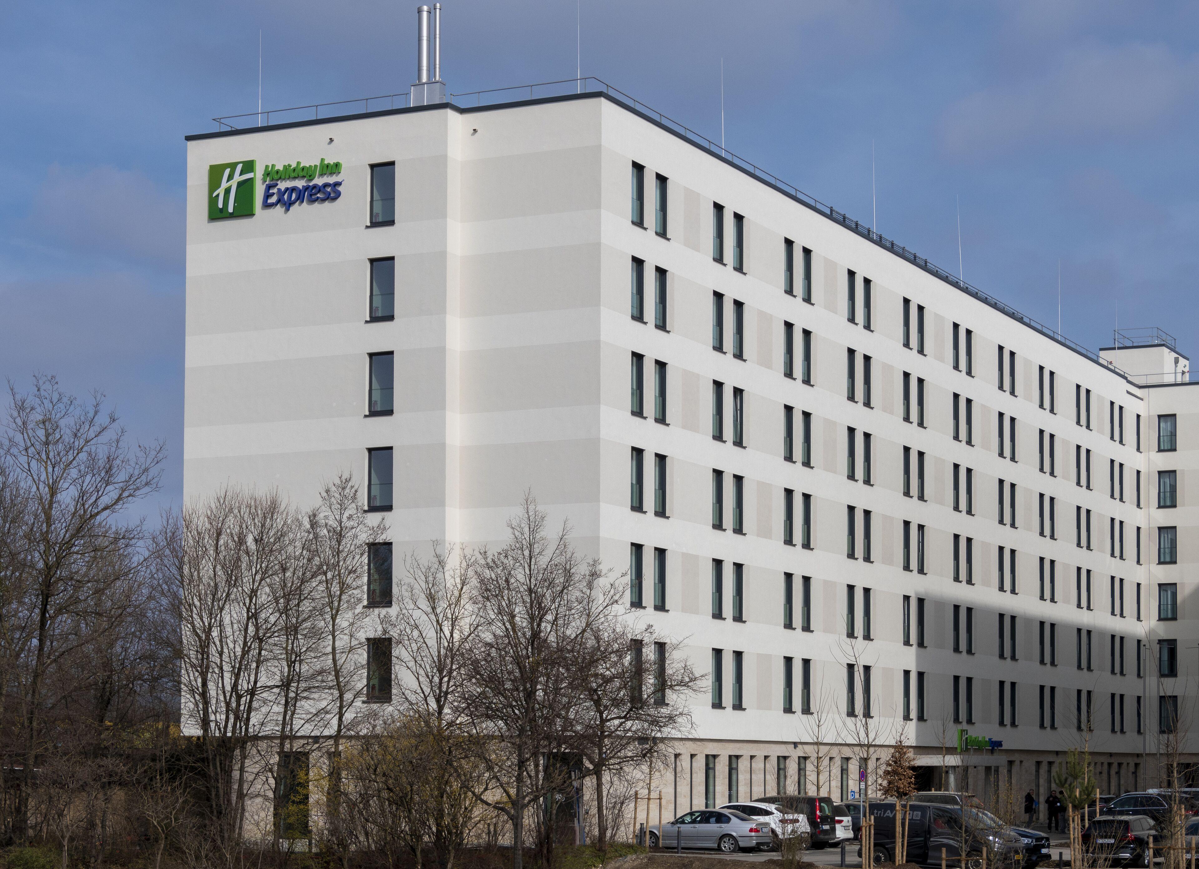 Holiday Inn Express - Munich North By Ihg, Munich